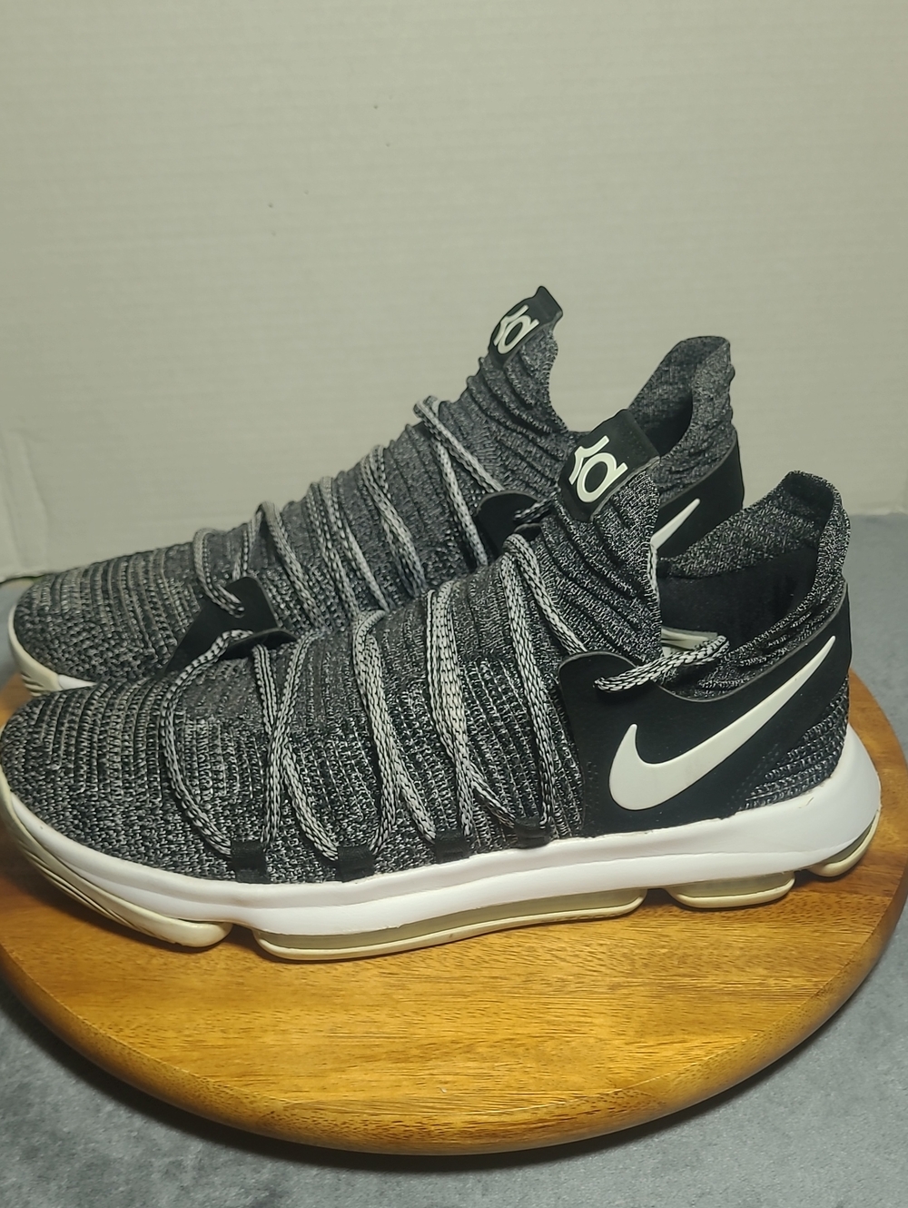 Nike KD Kevin Durant Oreo Men’s Black and White Knit Training Sneakers